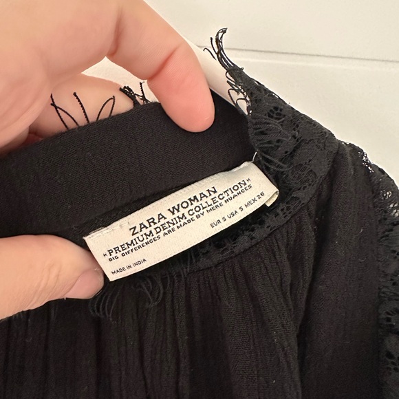 Zara Women’s Black Lace Crop 3/4 Sleeves Mock Neck Top Size S - Picture 5 of 9